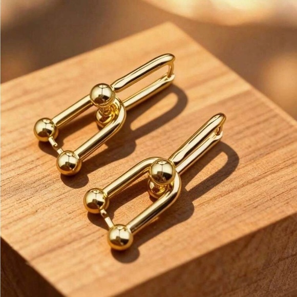 Jewelry - 🍓🍓🍓3 for 12$🍓🍓🍓Elegant Gold Geometric Earrings